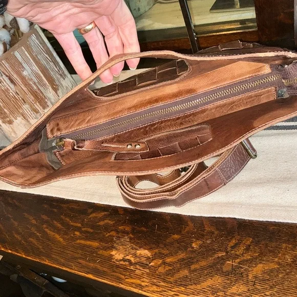 Bed Stu Orchid Woven Leather Handbag Crossbody Bag Teak Brown Retail $280 - Picture 8 of 12